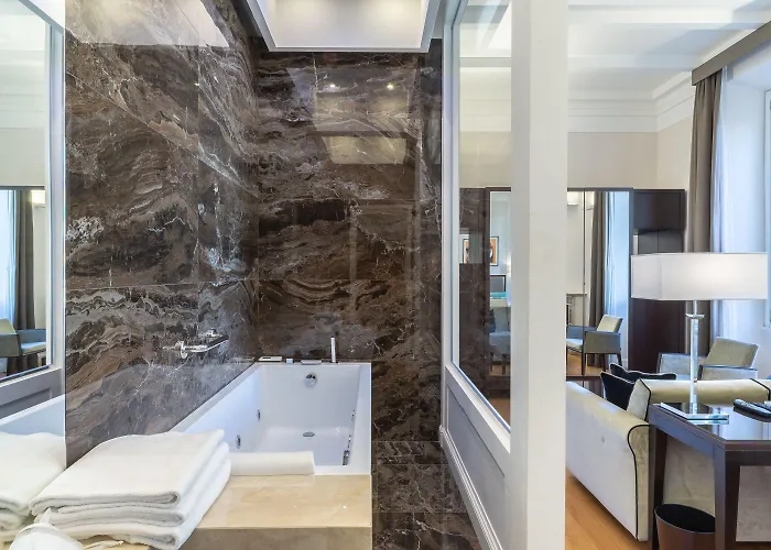 Internazionale Domus Guest house 4*