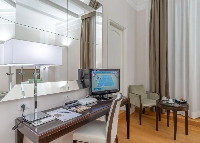 Internazionale Domus Guest house 4*